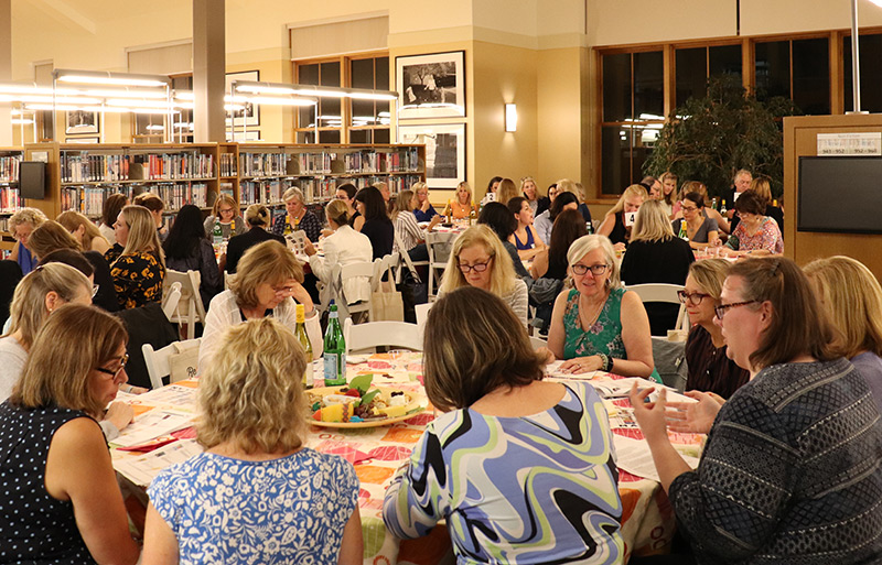 Darien Public Library